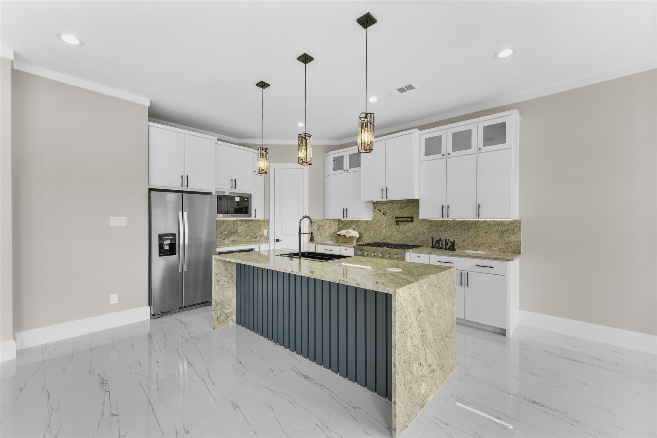707 Buckalew Street Dallas TX 75208