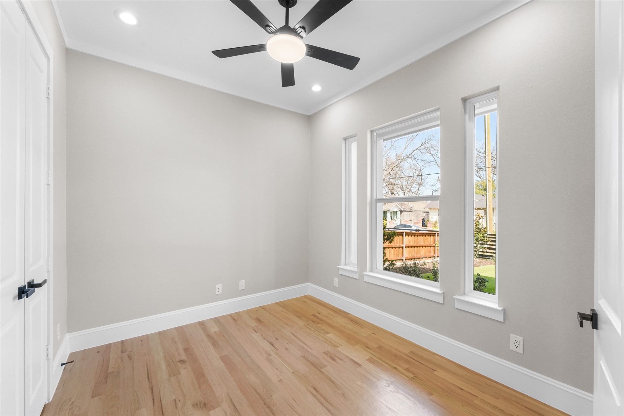 707 Buckalew Street Dallas TX 75208