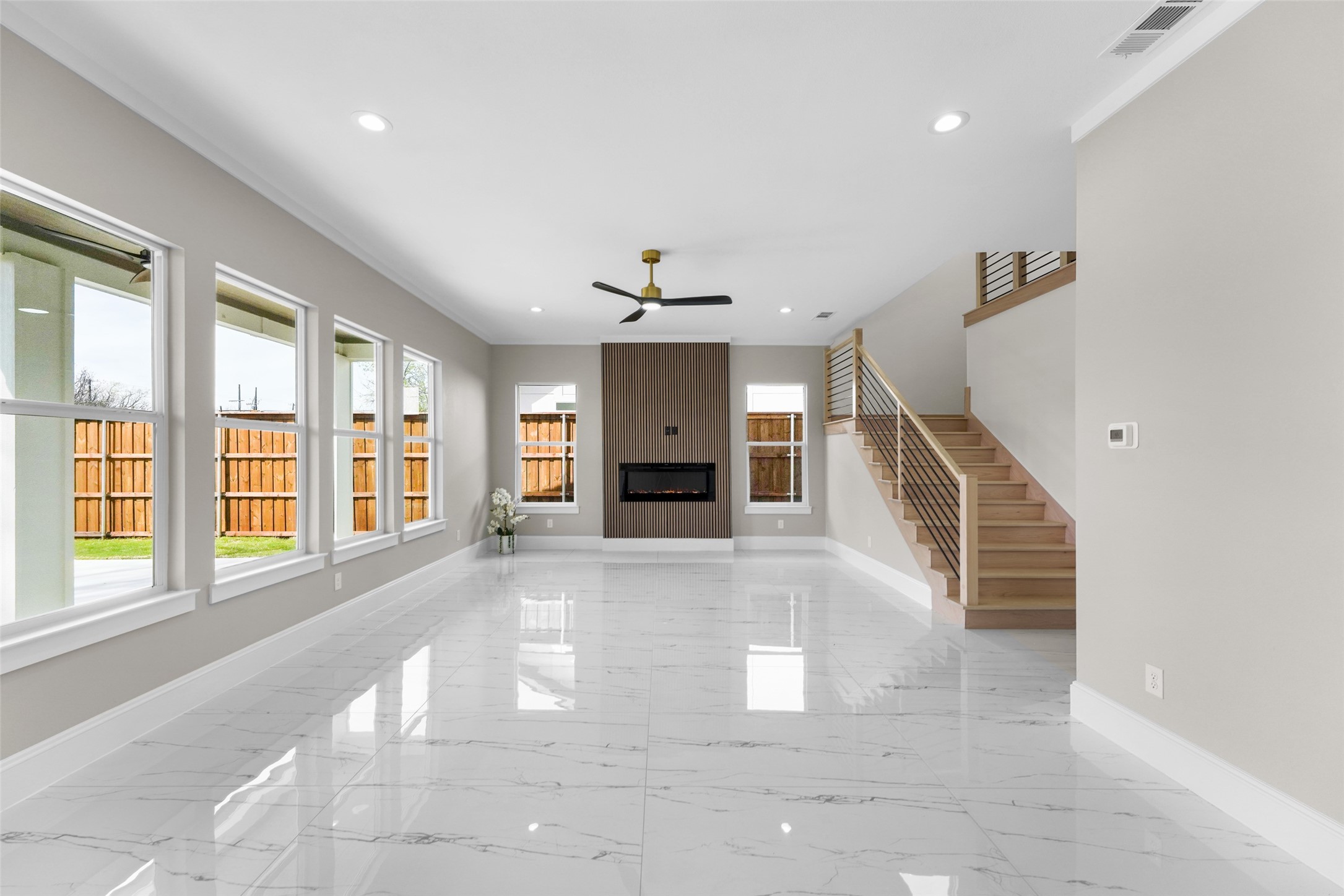 707 Buckalew Street Dallas TX 75208