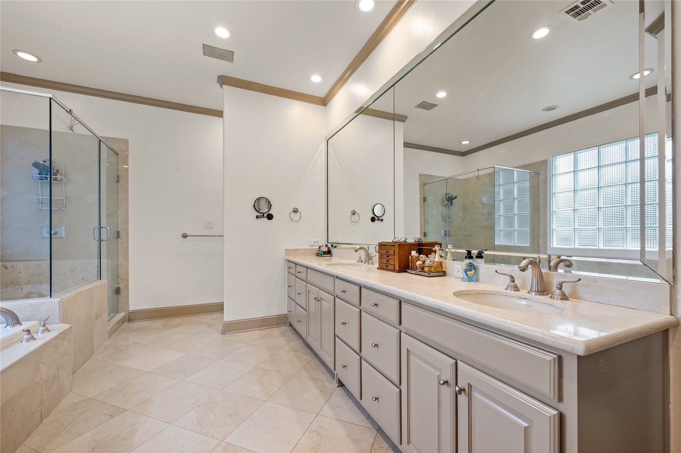 4847 Holly Tree Drive Dallas TX 75287