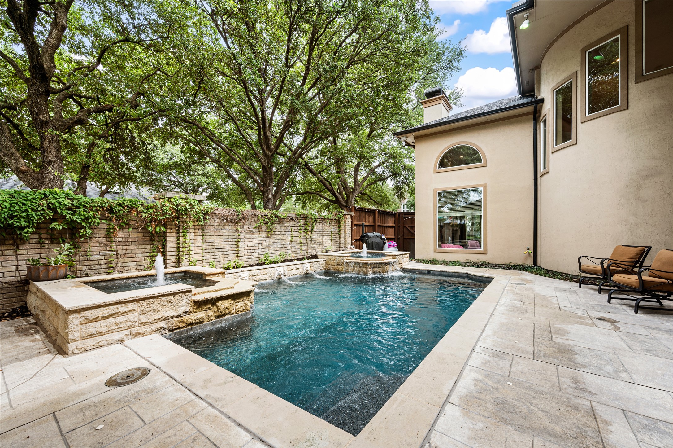 4847 Holly Tree Drive Dallas TX 75287
