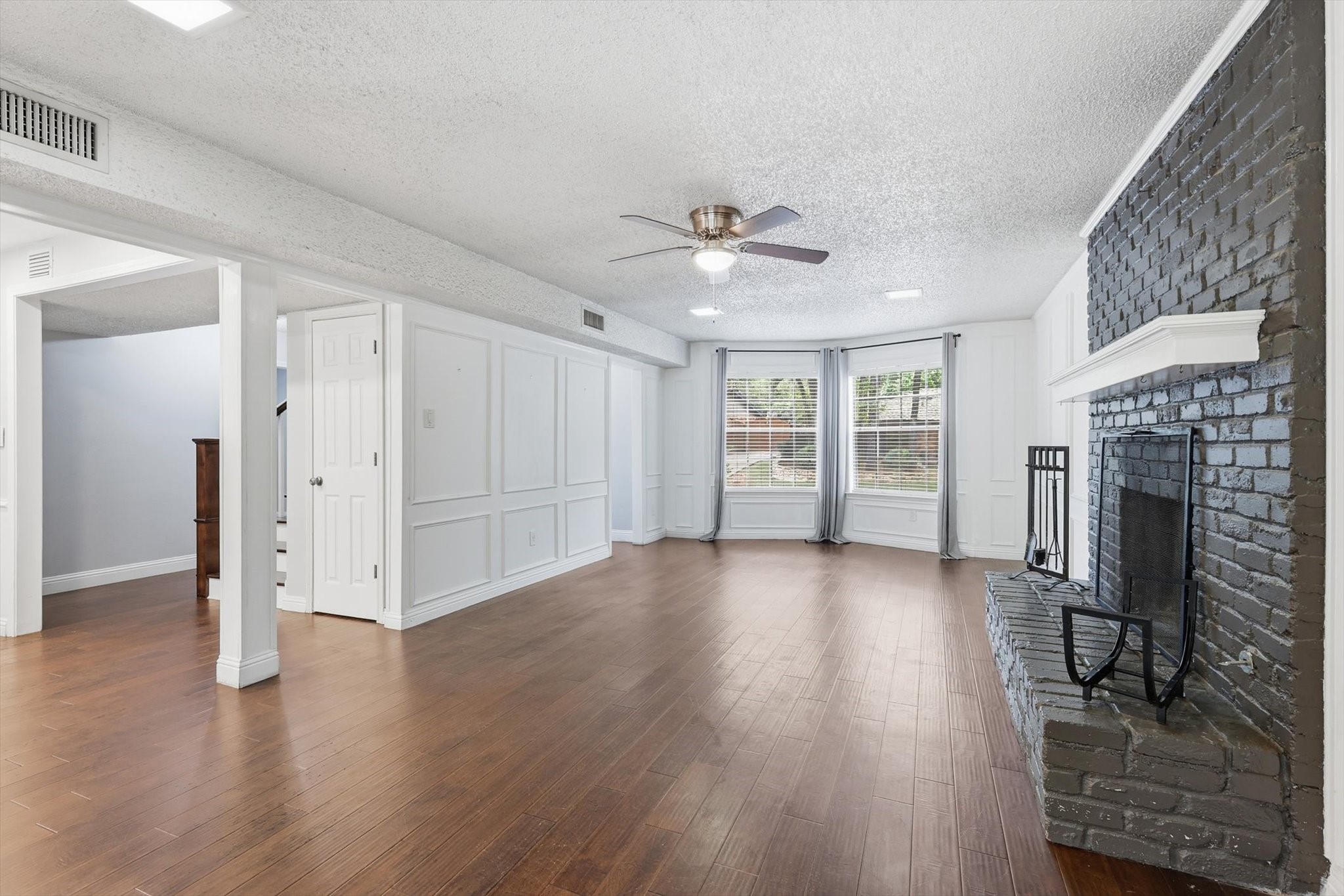 508 Country Green Lane Arlington TX 76011