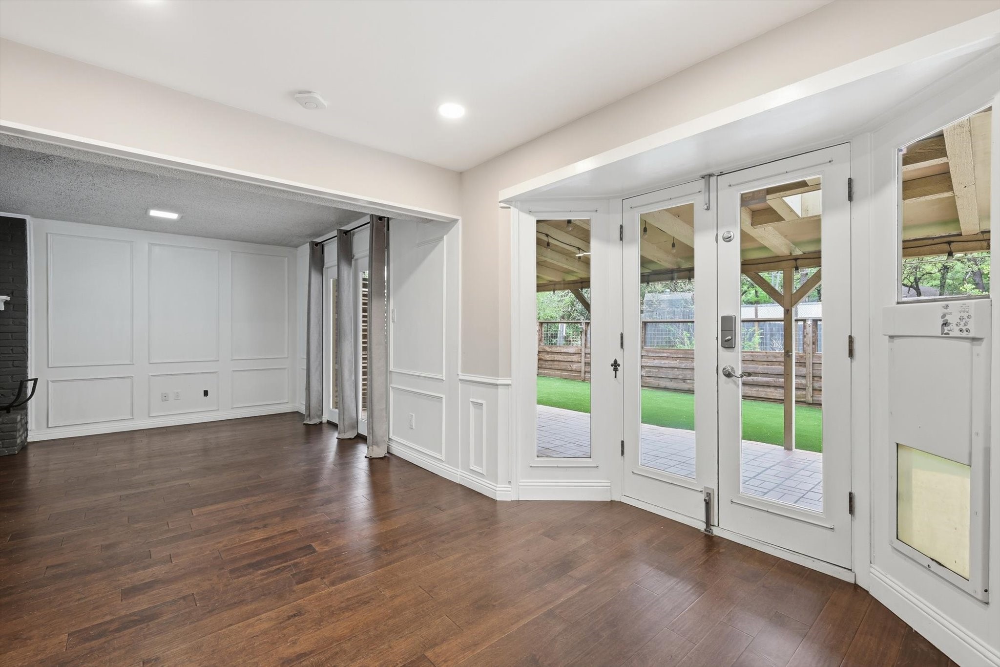 508 Country Green Lane Arlington TX 76011