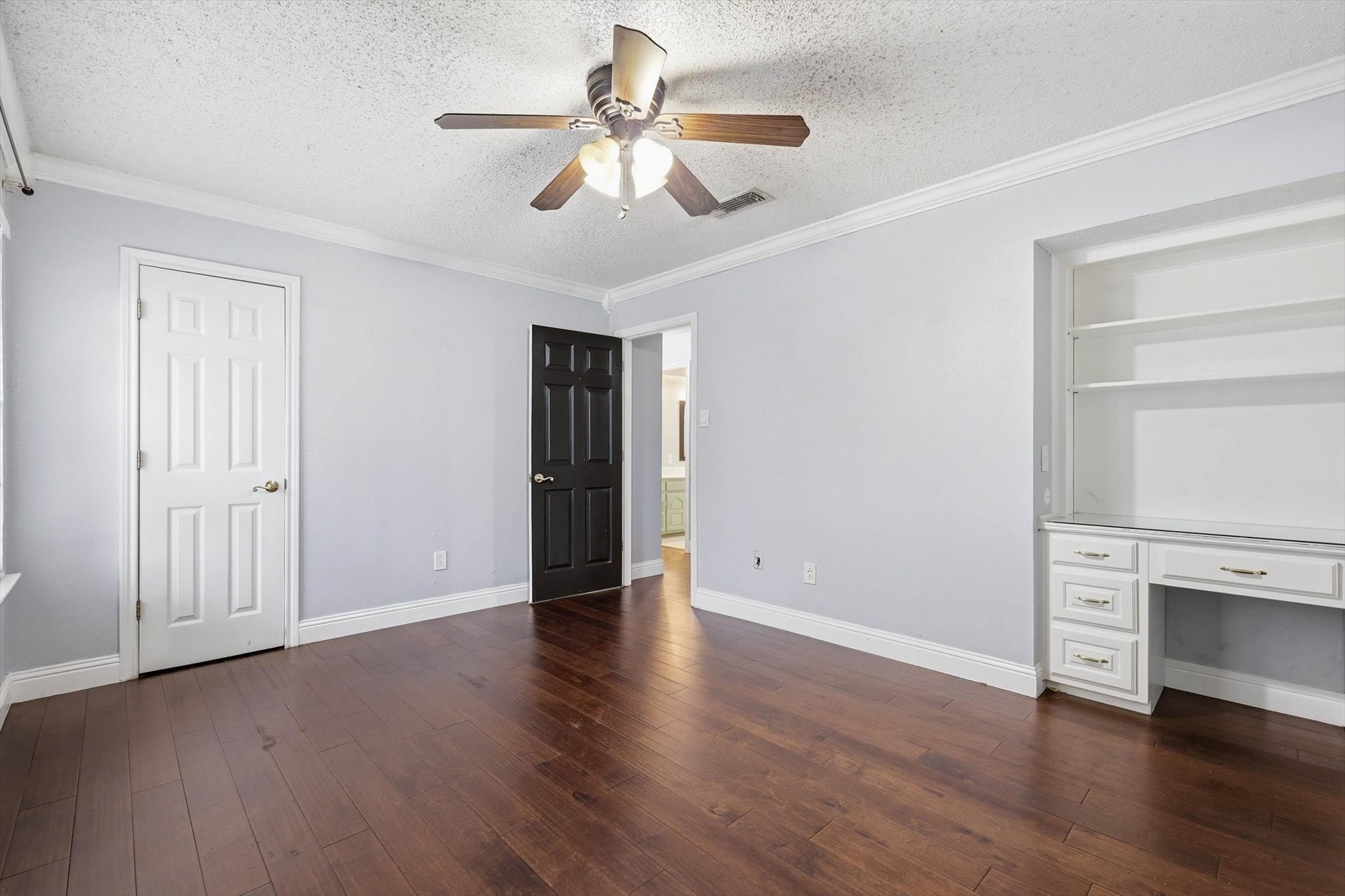 508 Country Green Lane Arlington TX 76011