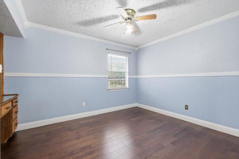 508 Country Green Lane Arlington TX 76011