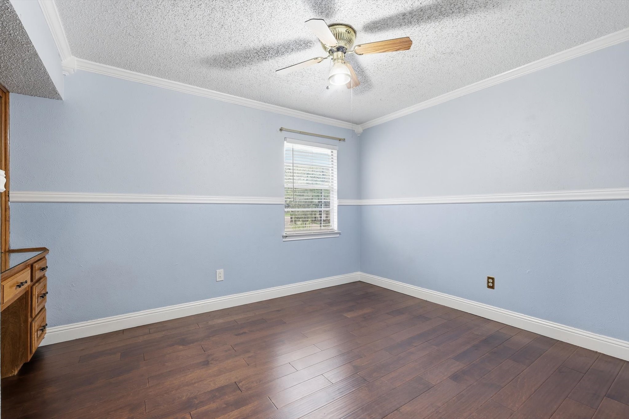 508 Country Green Lane Arlington TX 76011