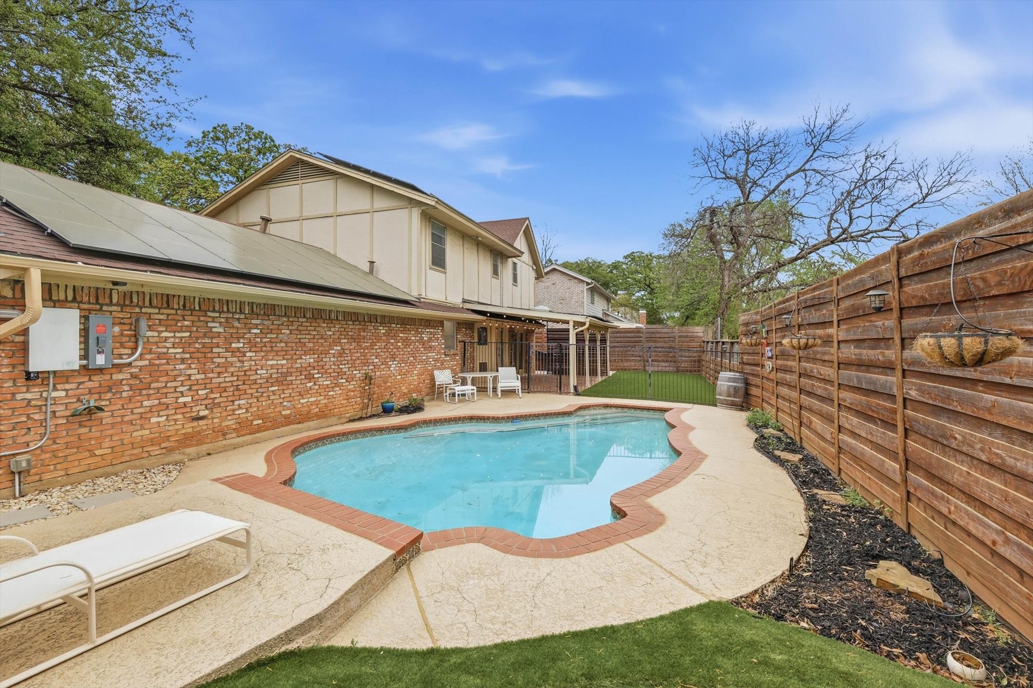 508 Country Green Lane Arlington TX 76011