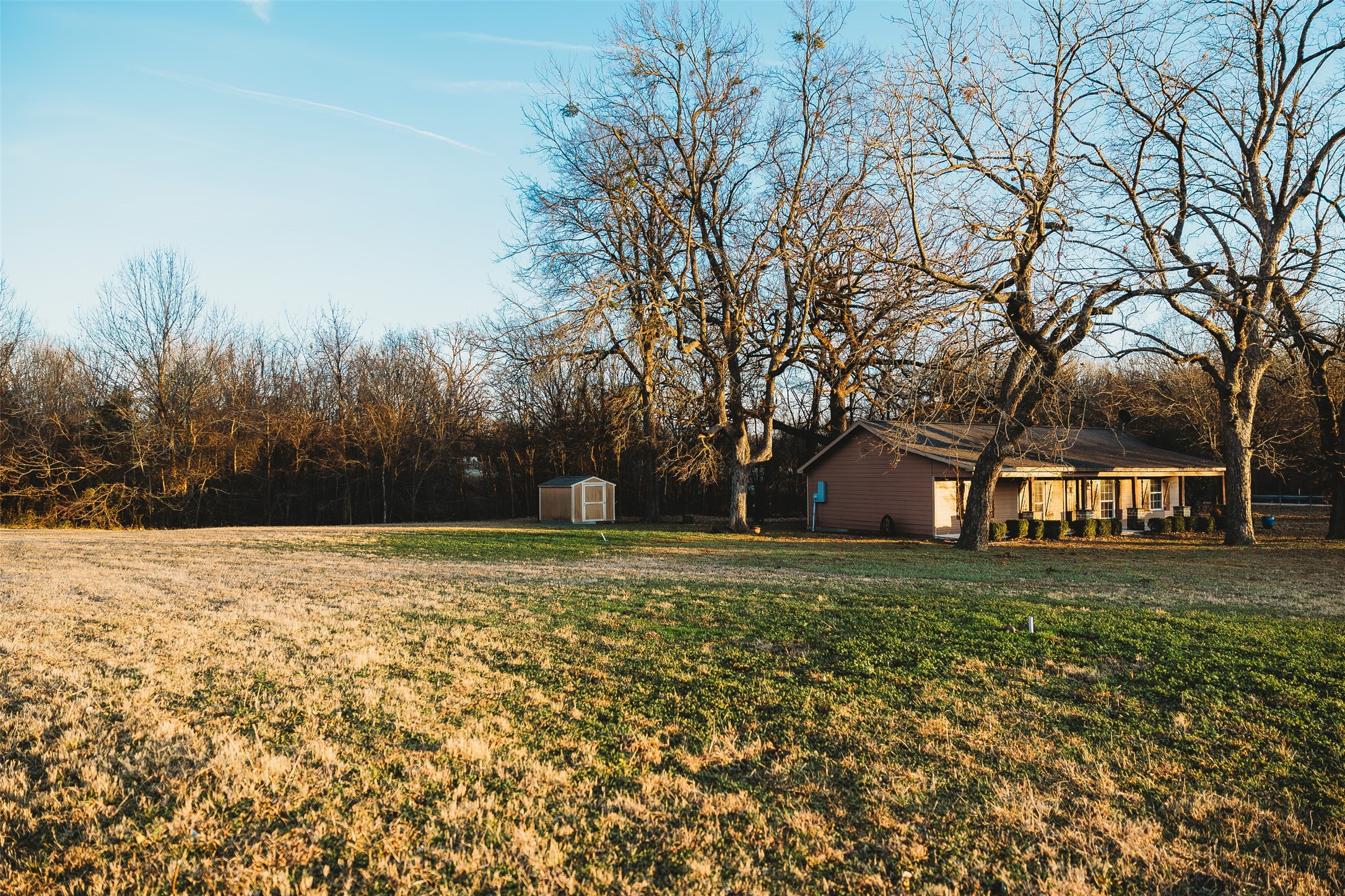 6078 E Line Road Whitewright TX 75491