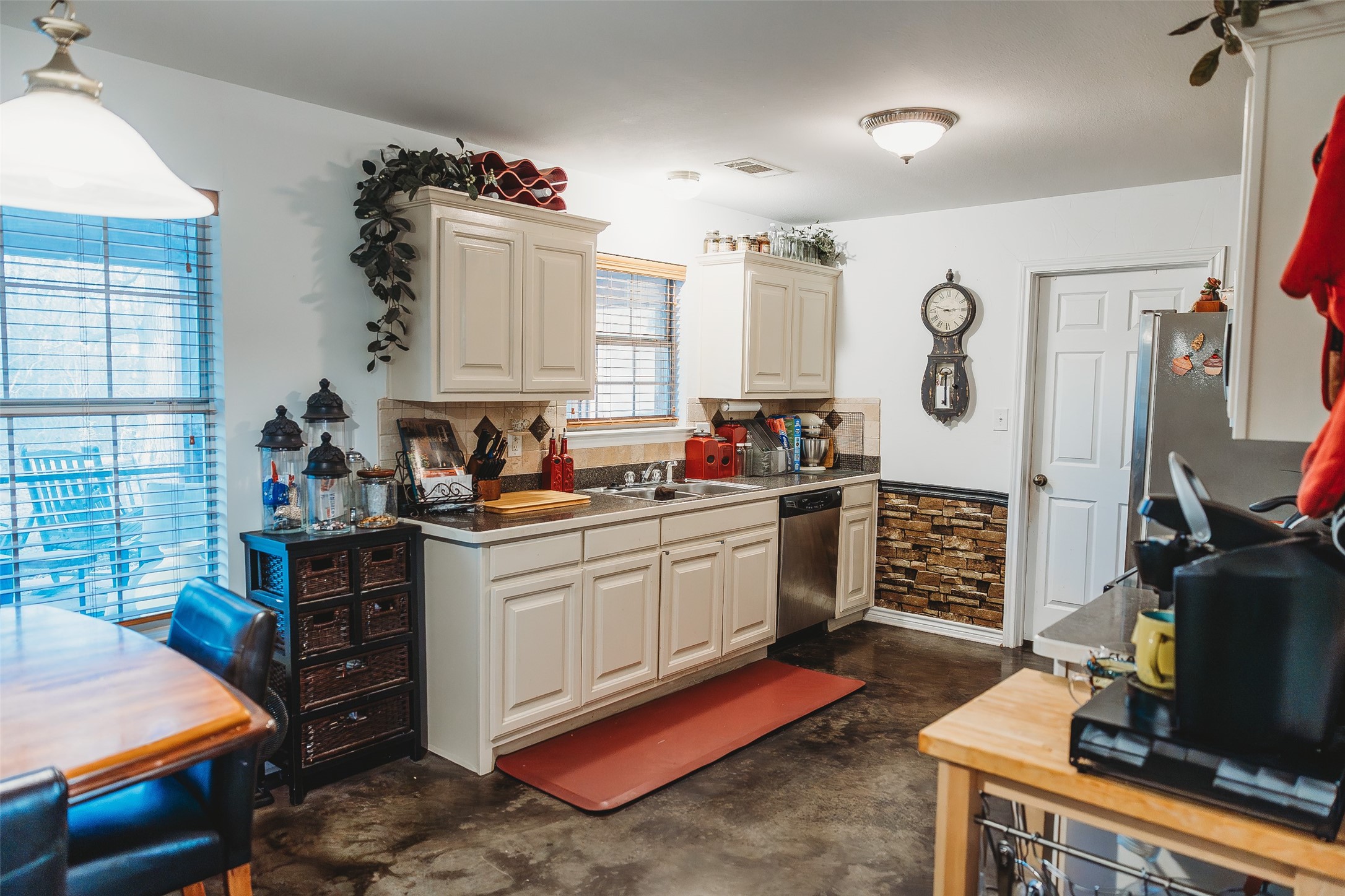 6078 E Line Road Whitewright TX 75491