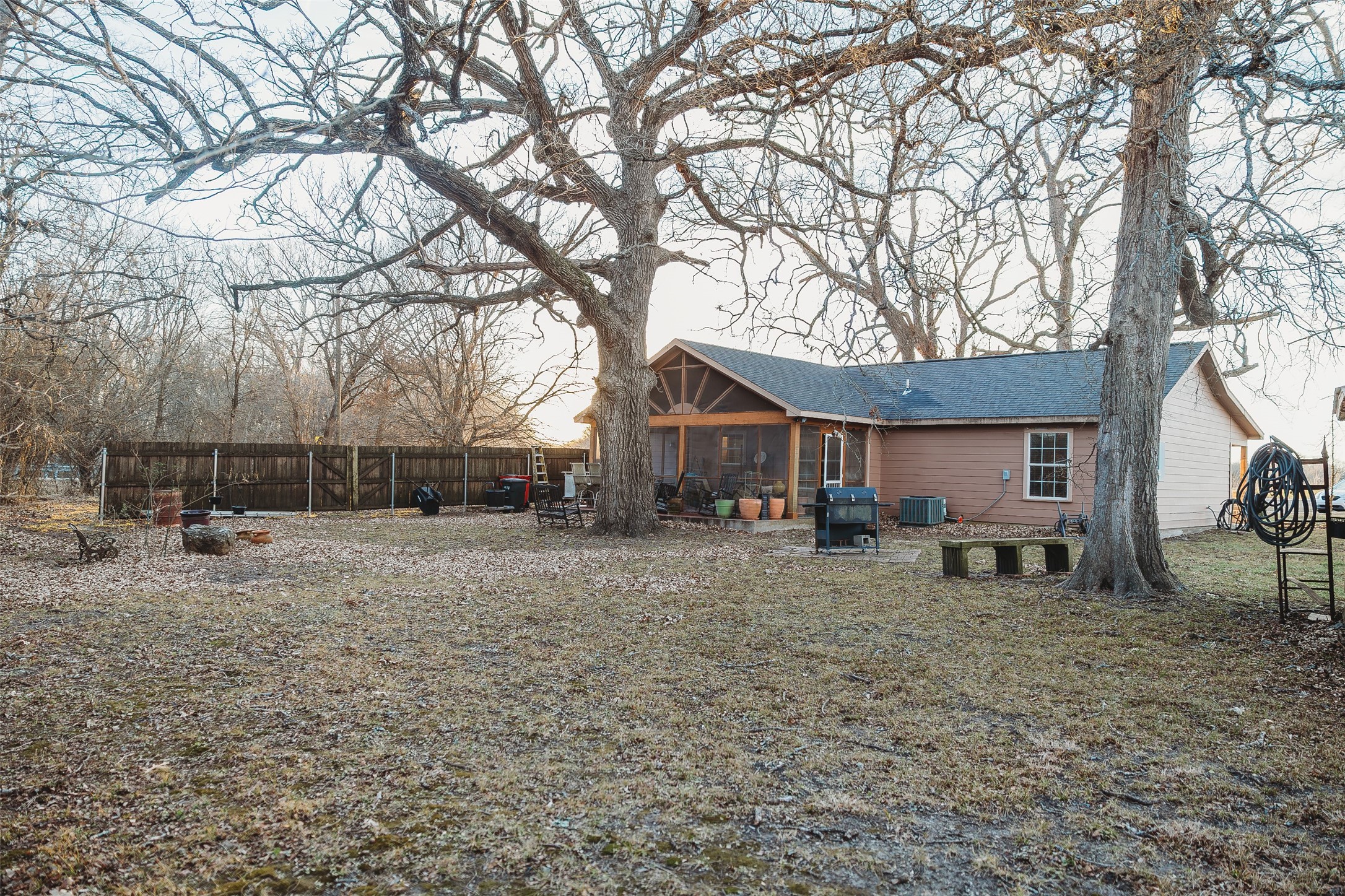 6078 E Line Road Whitewright TX 75491