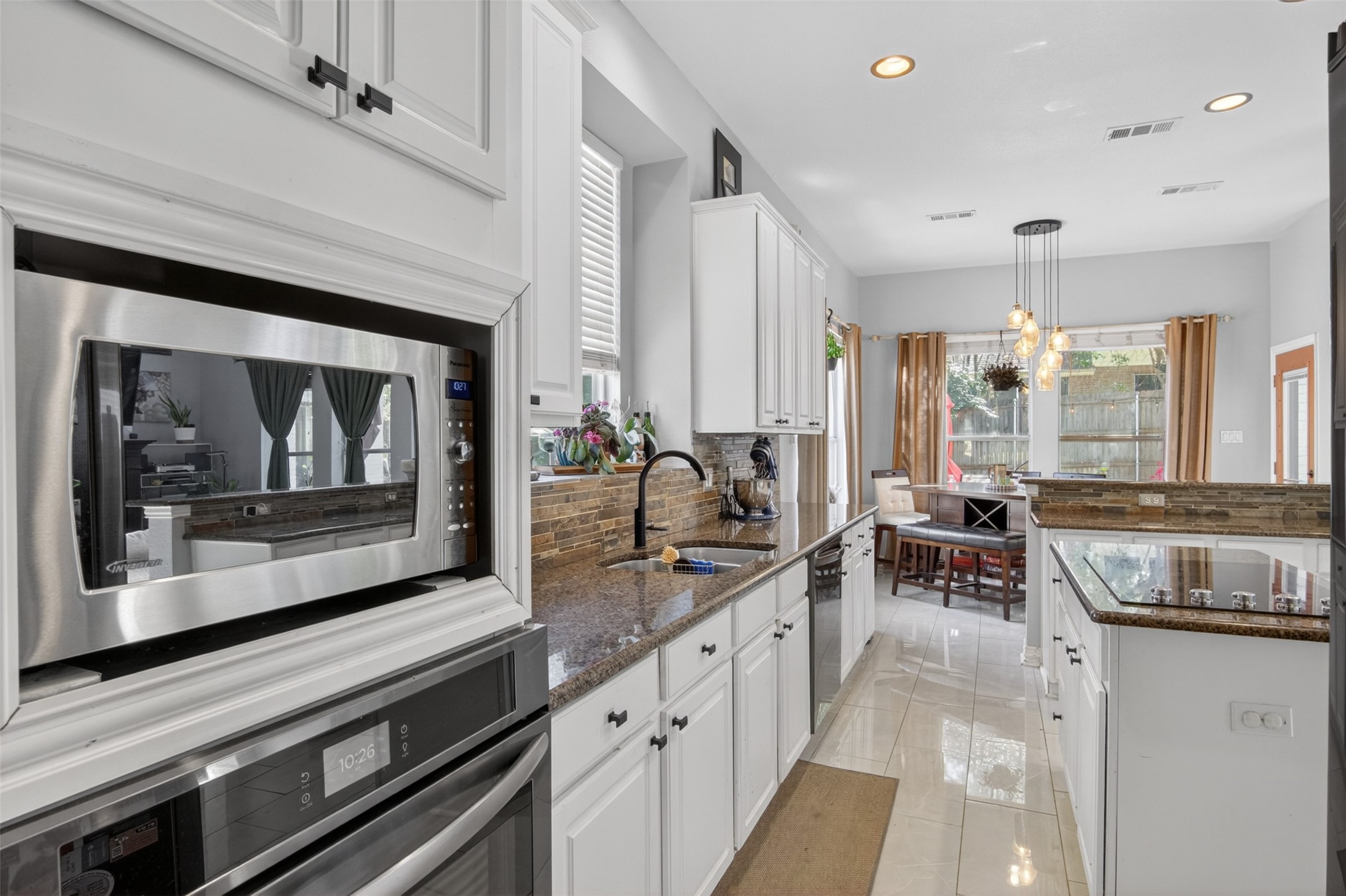 3804 Comanche Trail Bedford TX 76021