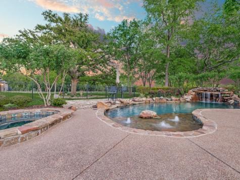 701 Regency Court Denton TX 76210