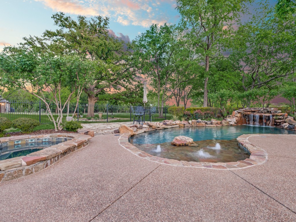 701 Regency Court Denton TX 76210