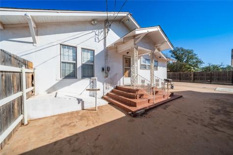 602 E Beauregard Street Rotan TX 79546