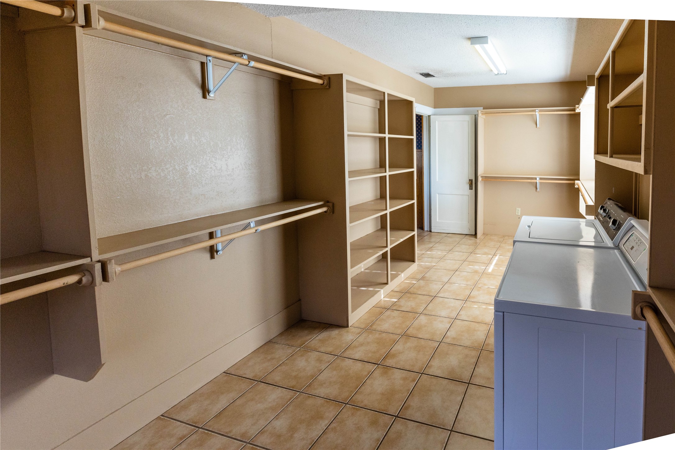 602 E Beauregard Street Rotan TX 79546