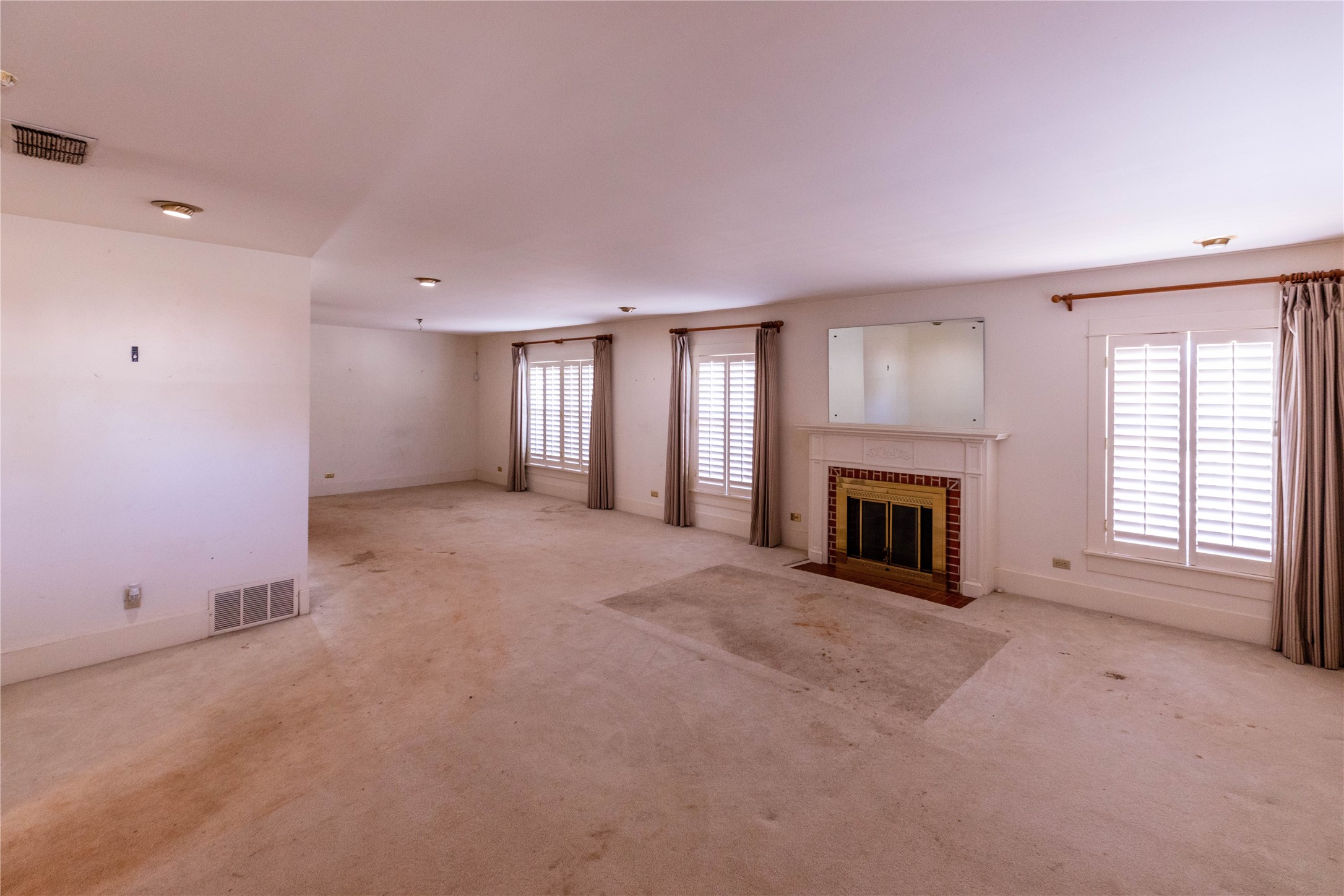602 E Beauregard Street Rotan TX 79546