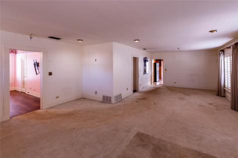 602 E Beauregard Street Rotan TX 79546