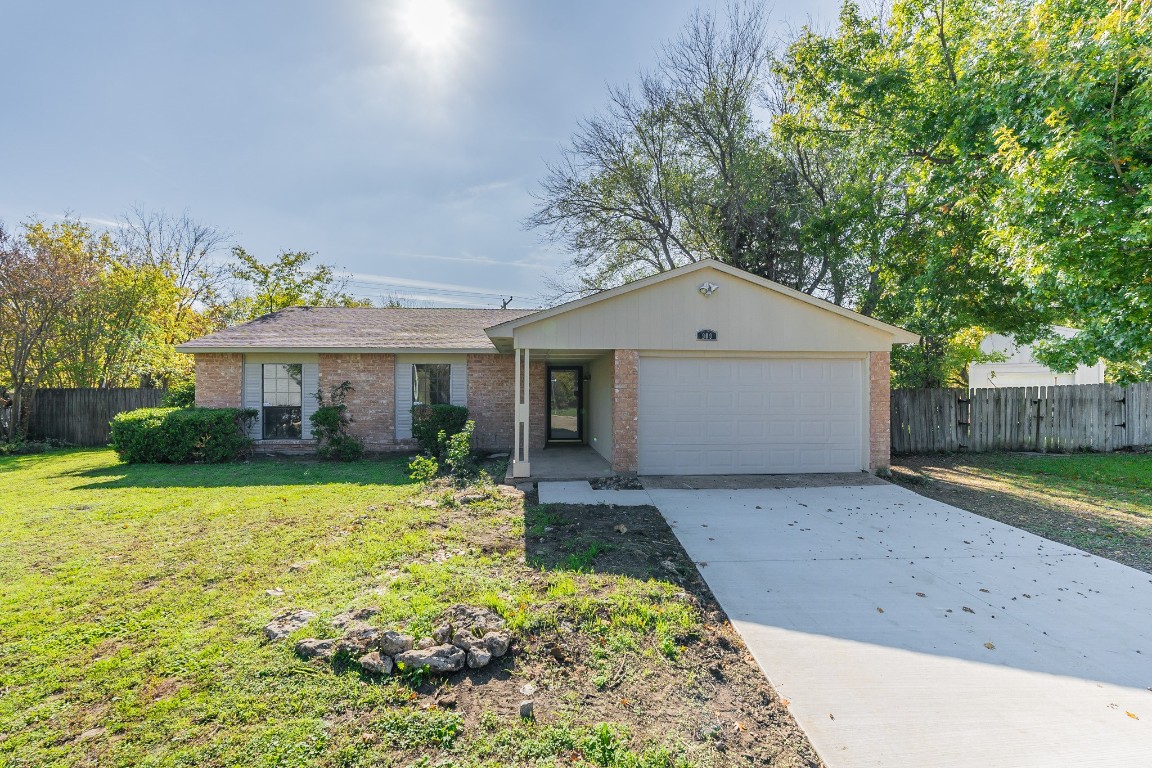 909 Llano Trail Grand Prairie TX 75052