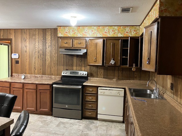 701 W 9th Clarksville TX 75426