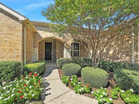 2464 Luna Vista Lane Frisco TX 75036