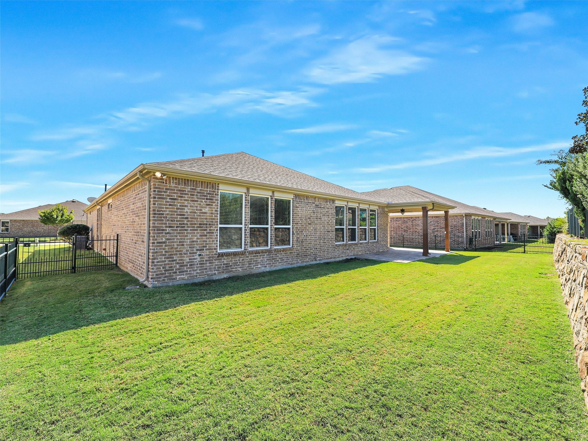 2464 Luna Vista Lane Frisco TX 75036
