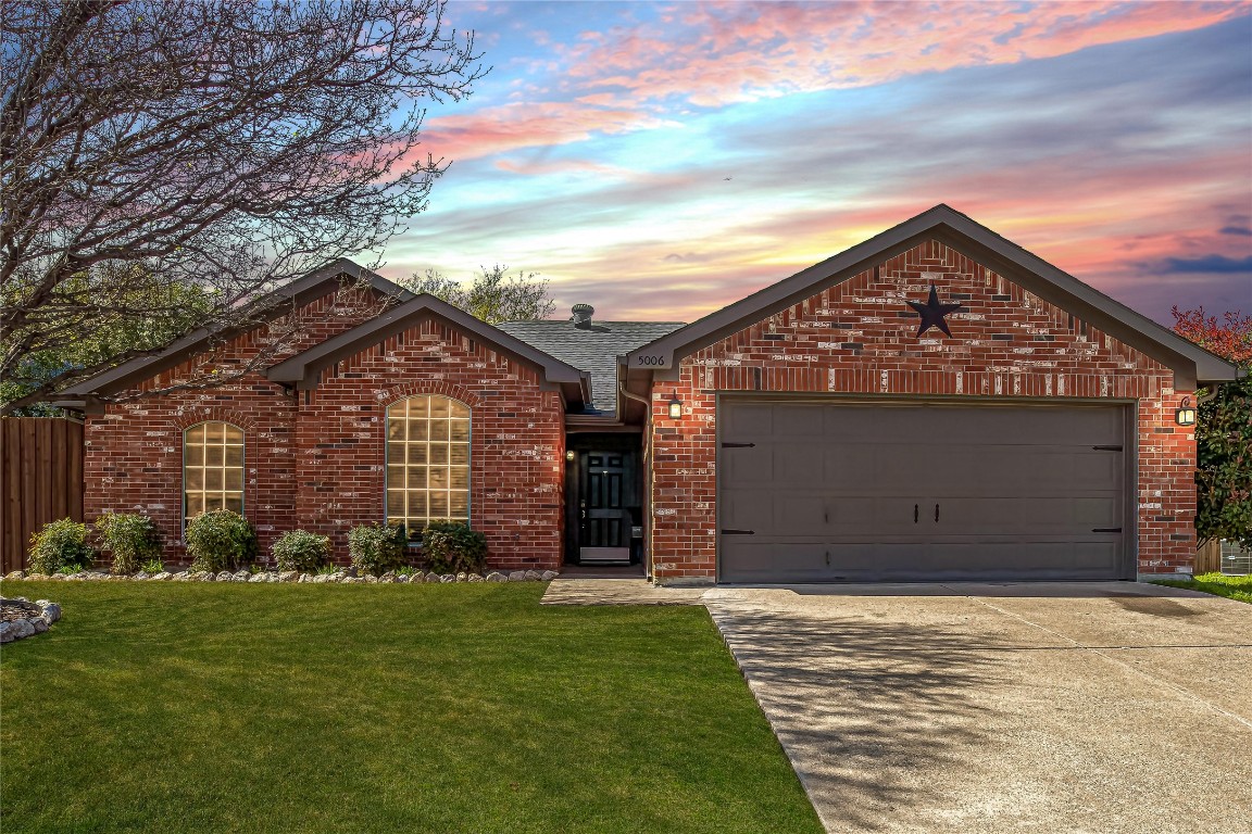 5006 Eastcreek Drive Arlington TX 76018