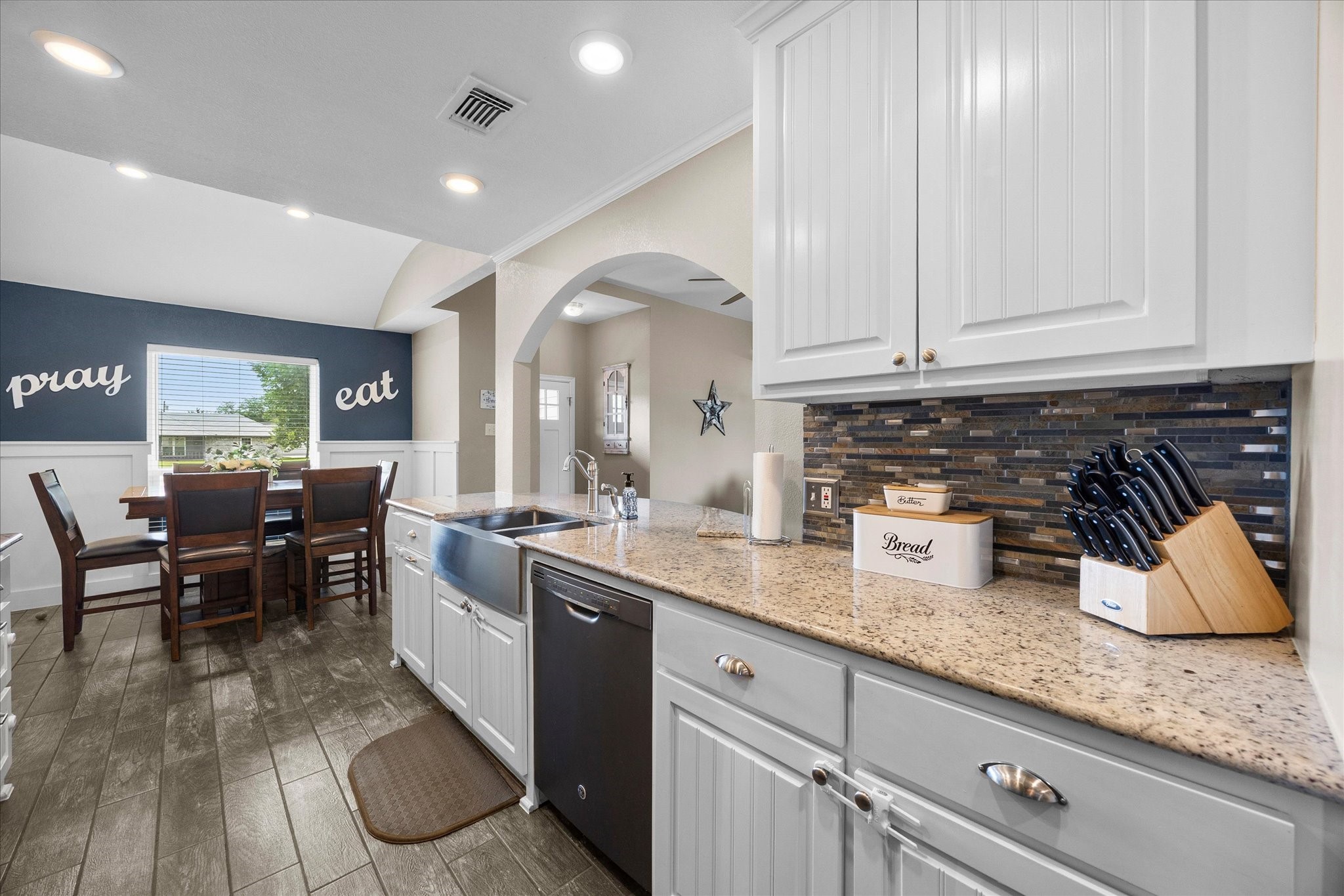 303 Anita Lane Waxahachie TX 75165