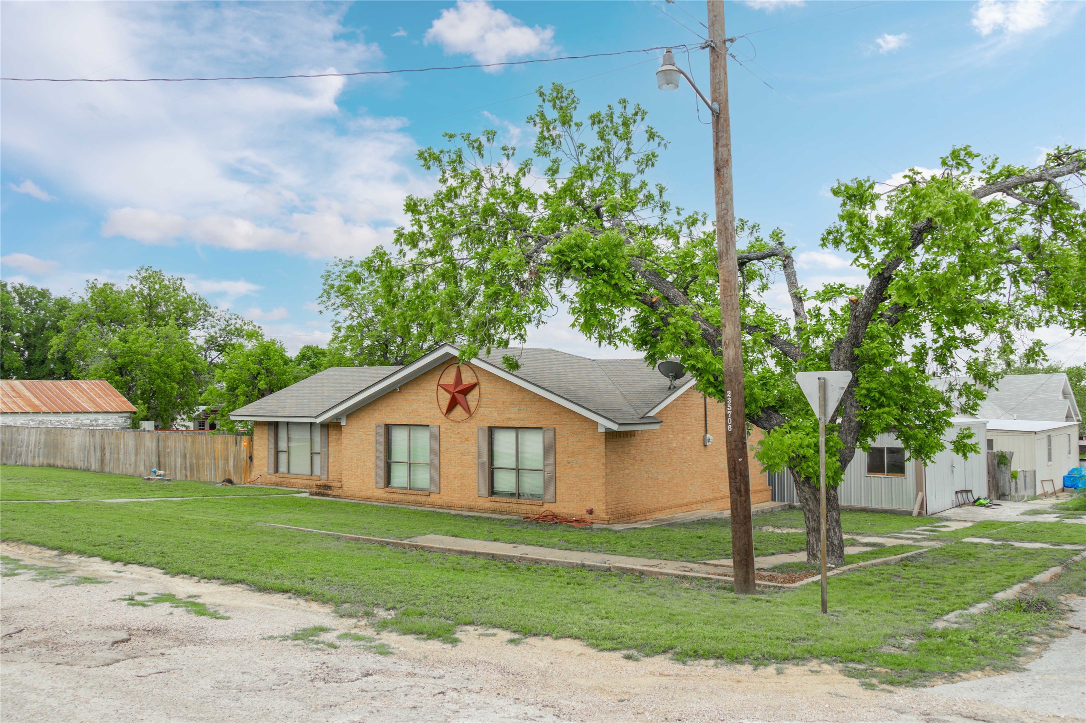 807 Avenue A Santa Anna TX 76878