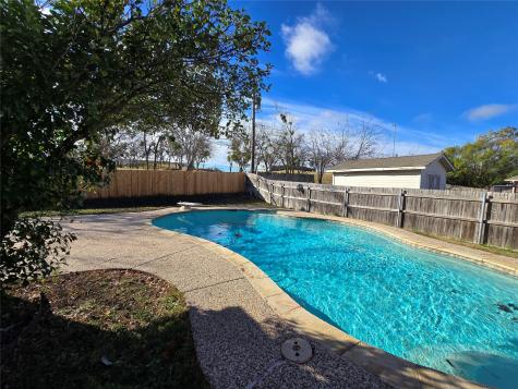 601 Preston Glen Gunter TX 75058