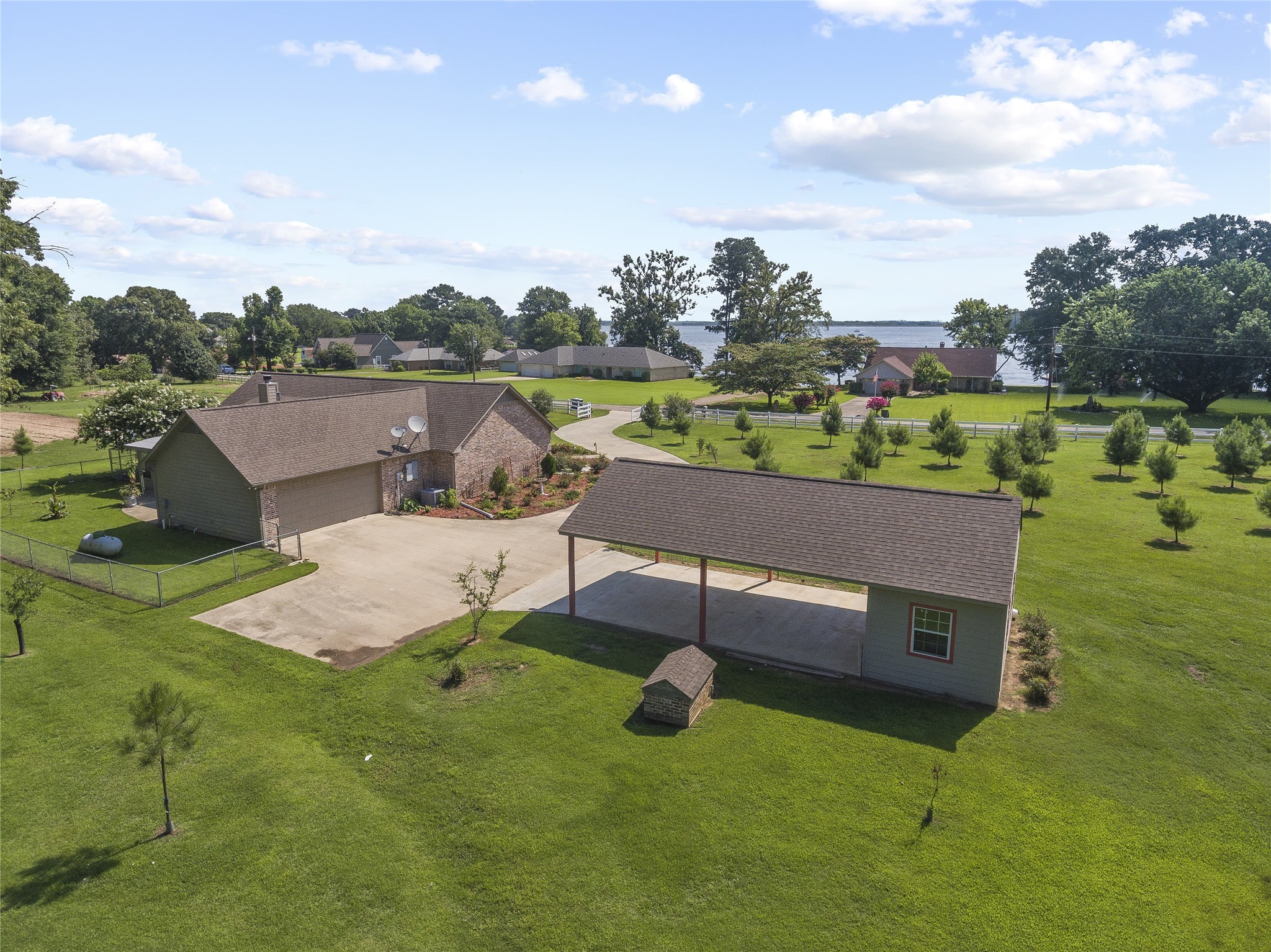 244 Cr 2321 Pittsburg TX 75686