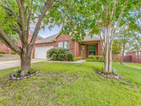 1737 Cliffrose Lane Lewisville TX 75067