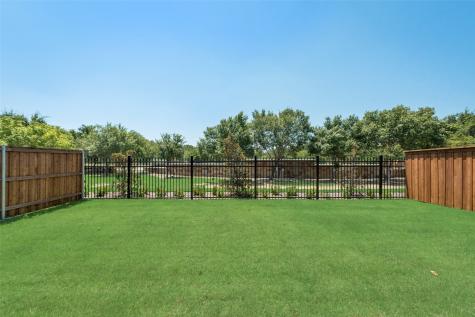 3126 Cliff Swallow Lane Arlington TX 76005