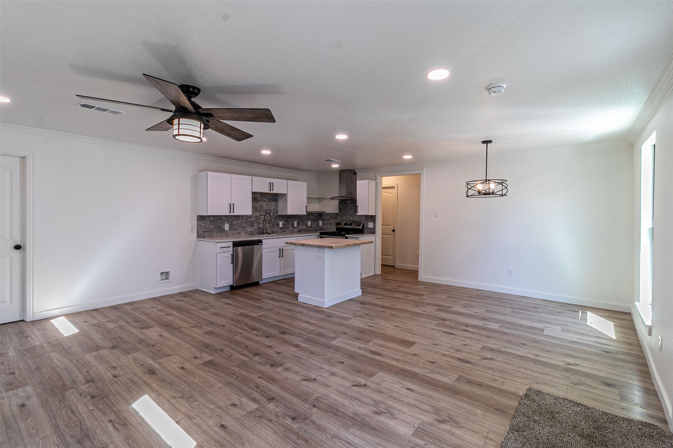 921 S Waverly Drive Dallas TX 75208