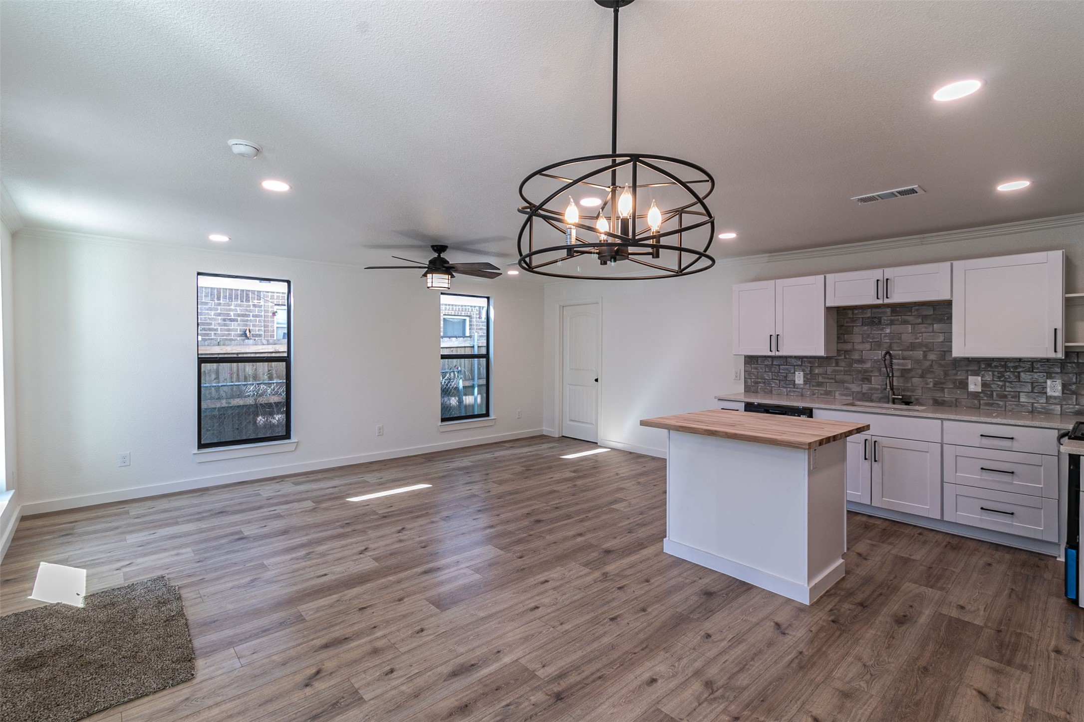921 S Waverly Drive Dallas TX 75208