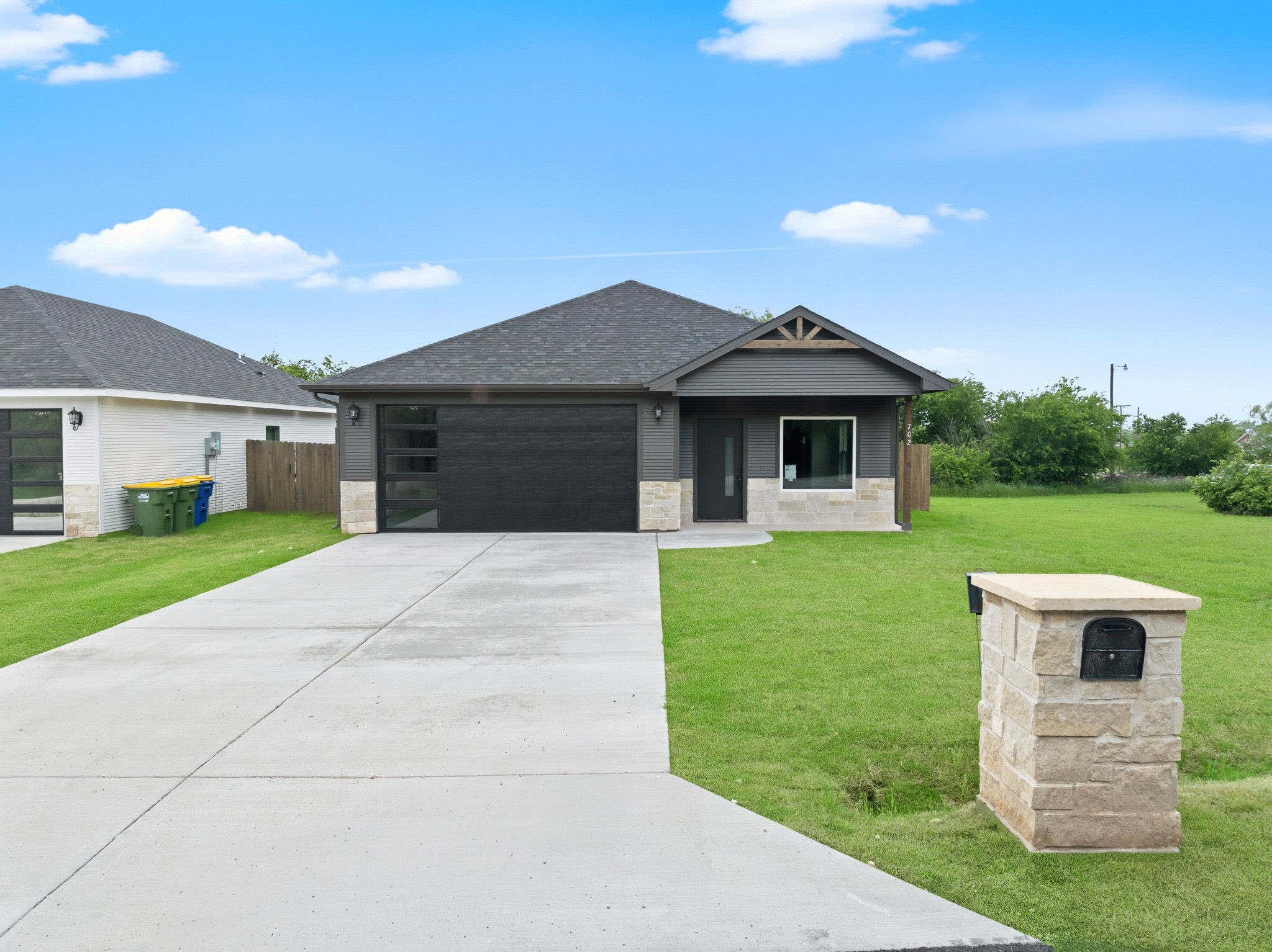 702 S Ivy Street Hillsboro TX 76645