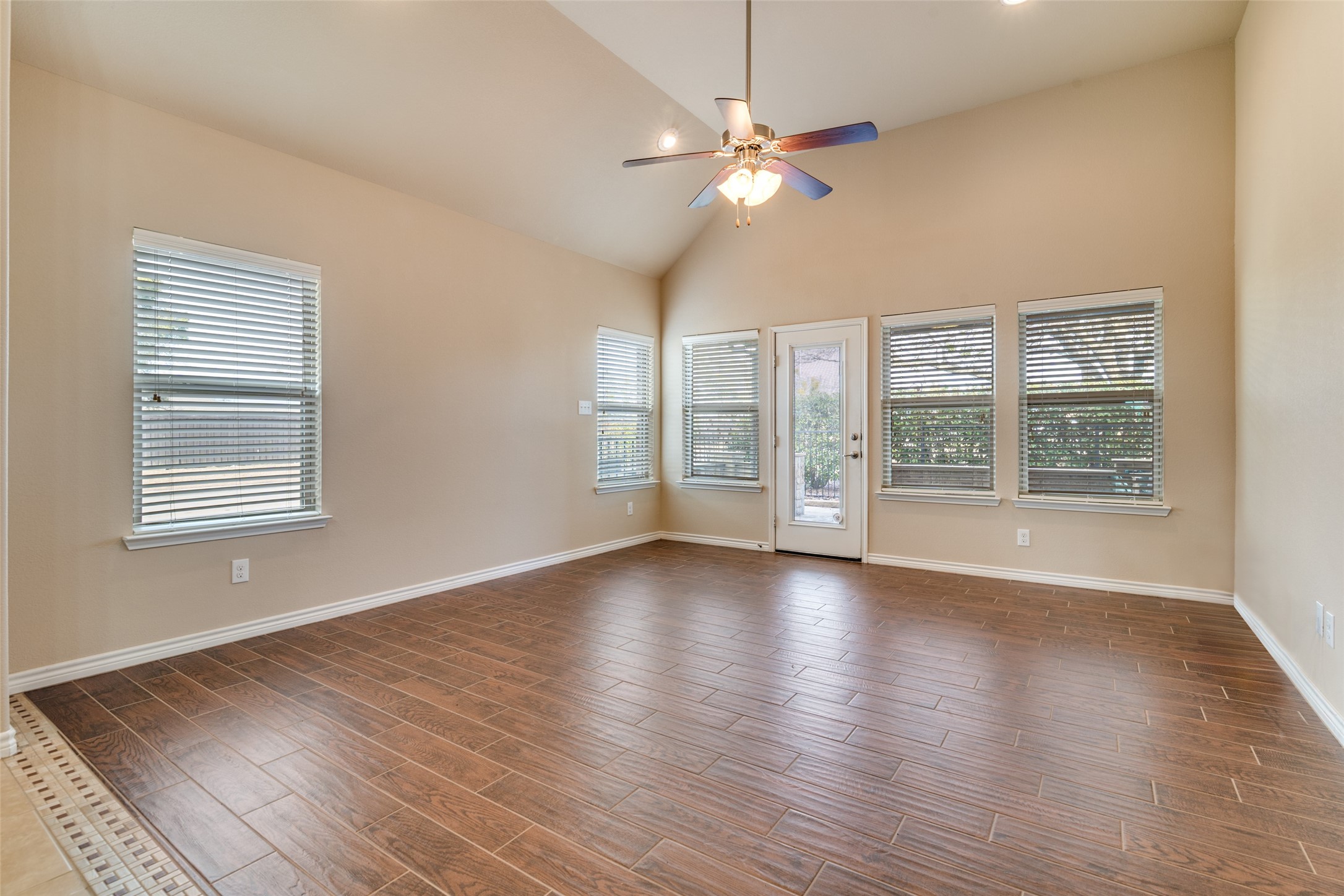 2400 Sabine Circle Royse City TX 75189