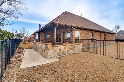 2400 Sabine Circle Royse City TX 75189