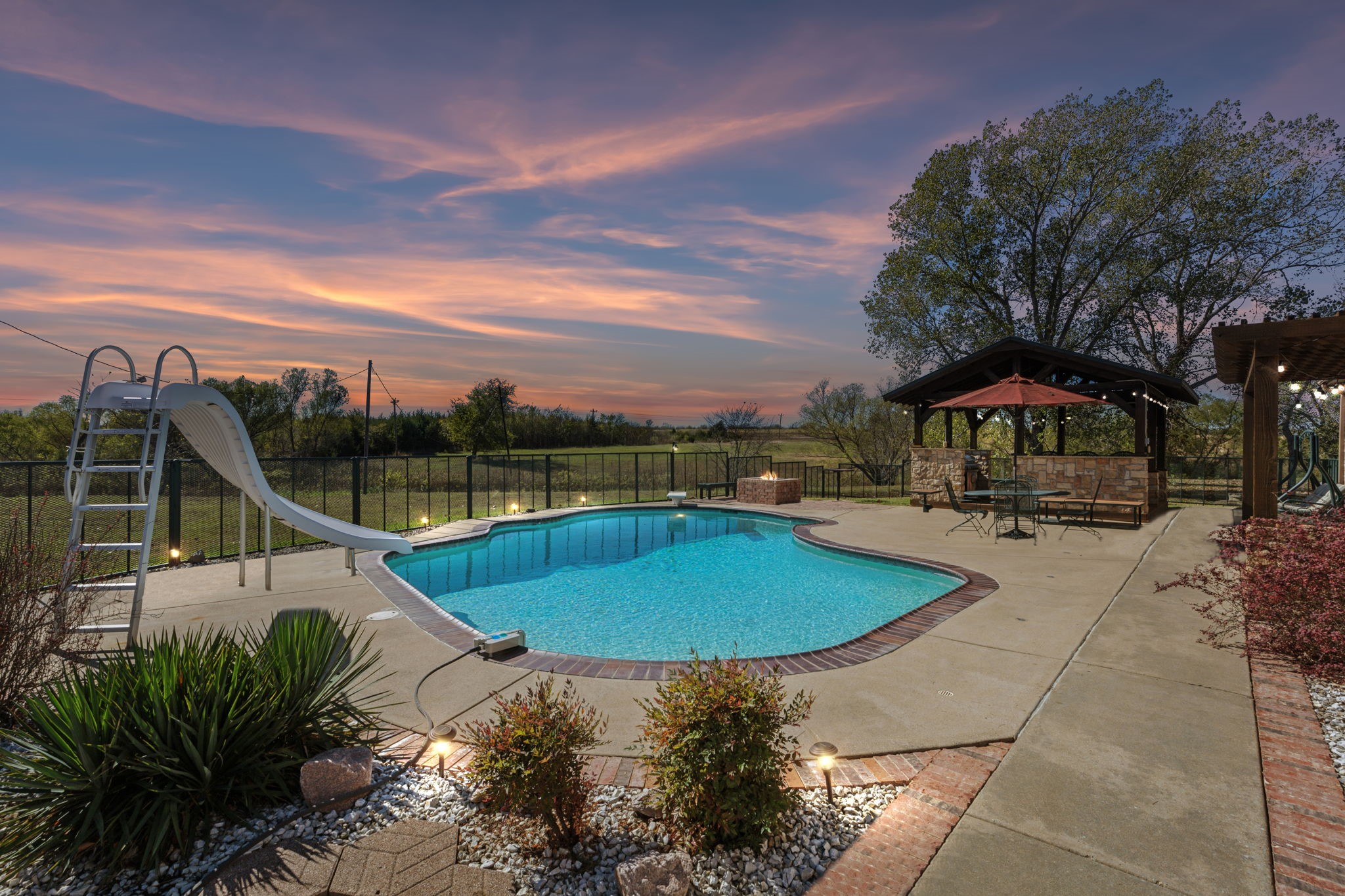 5646 County Road 2909 Dodd City TX 75438