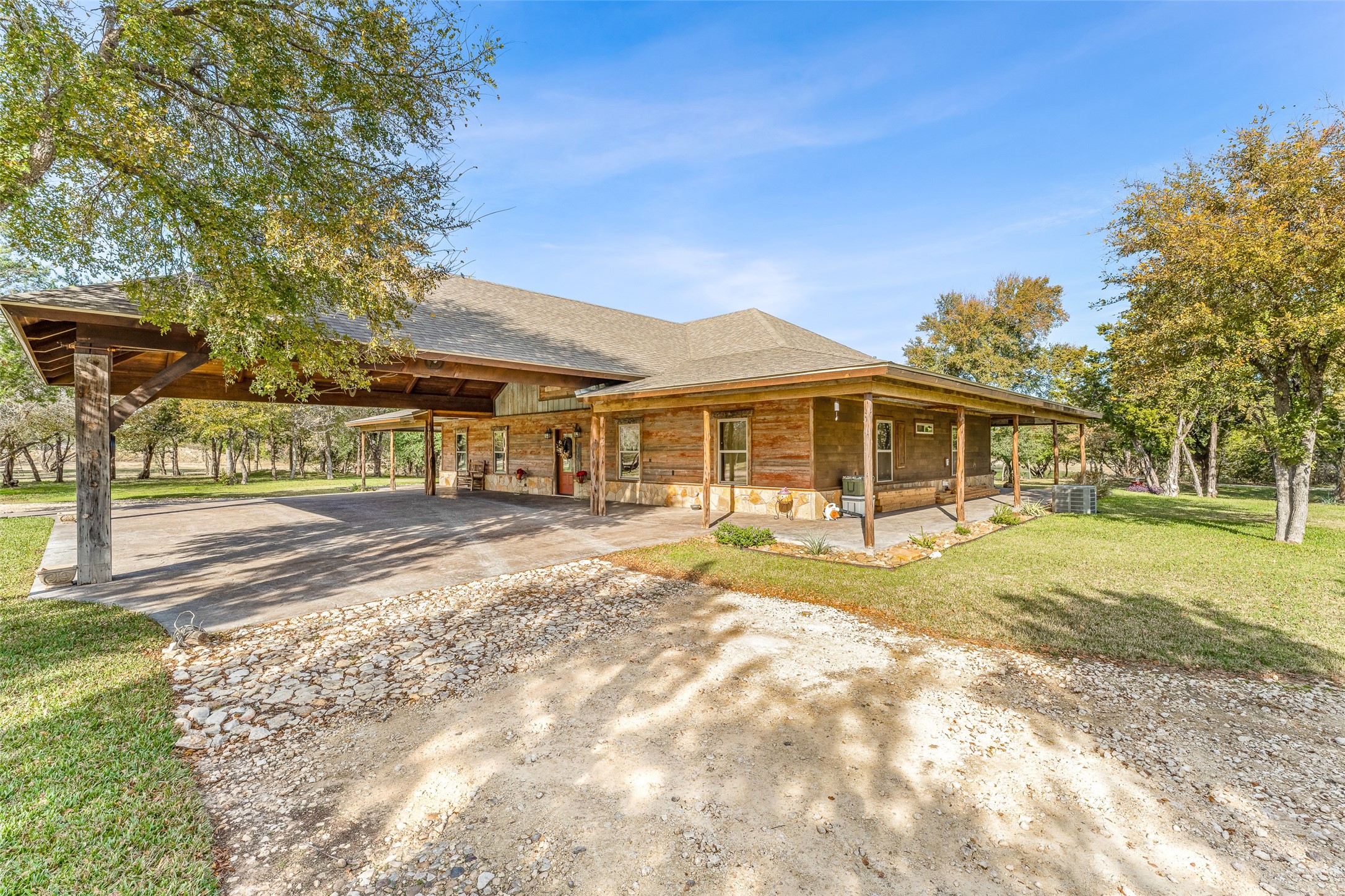 2113 County Road 2012 Glen Rose TX 76058