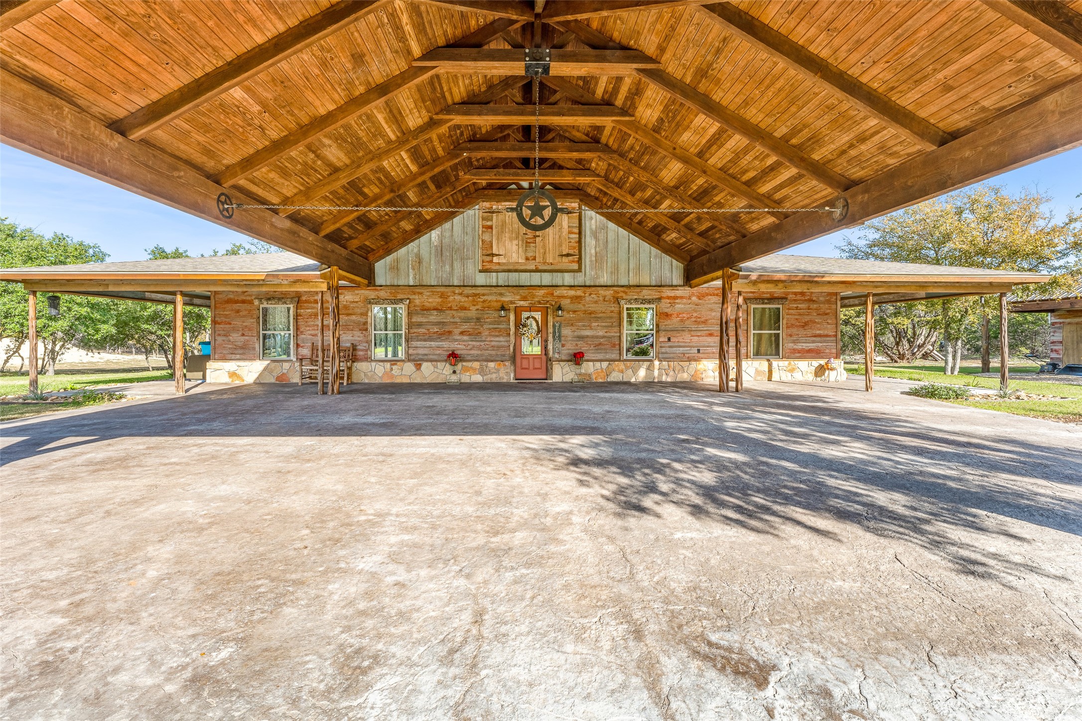 2113 County Road 2012 Glen Rose TX 76058