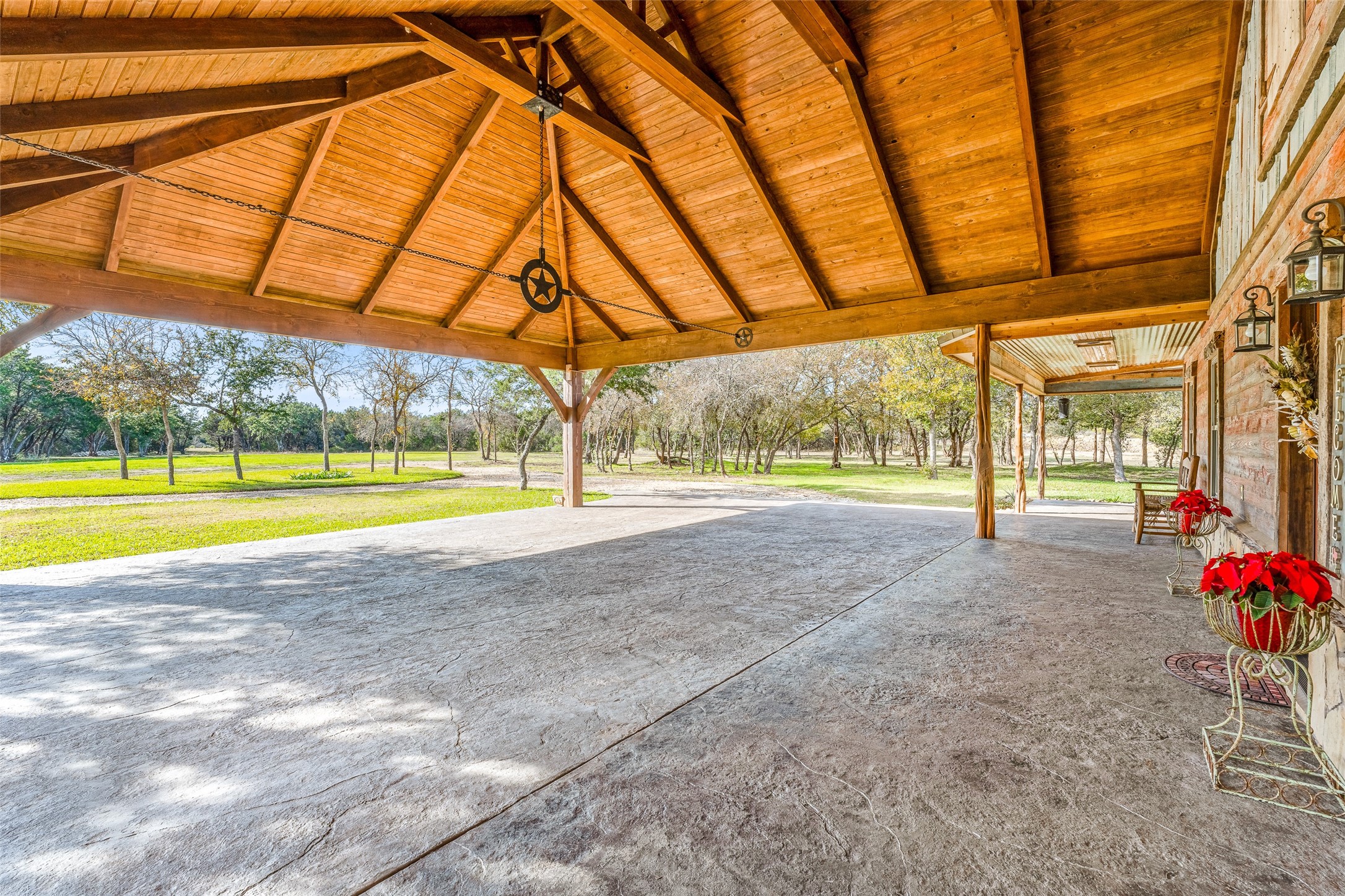2113 County Road 2012 Glen Rose TX 76058