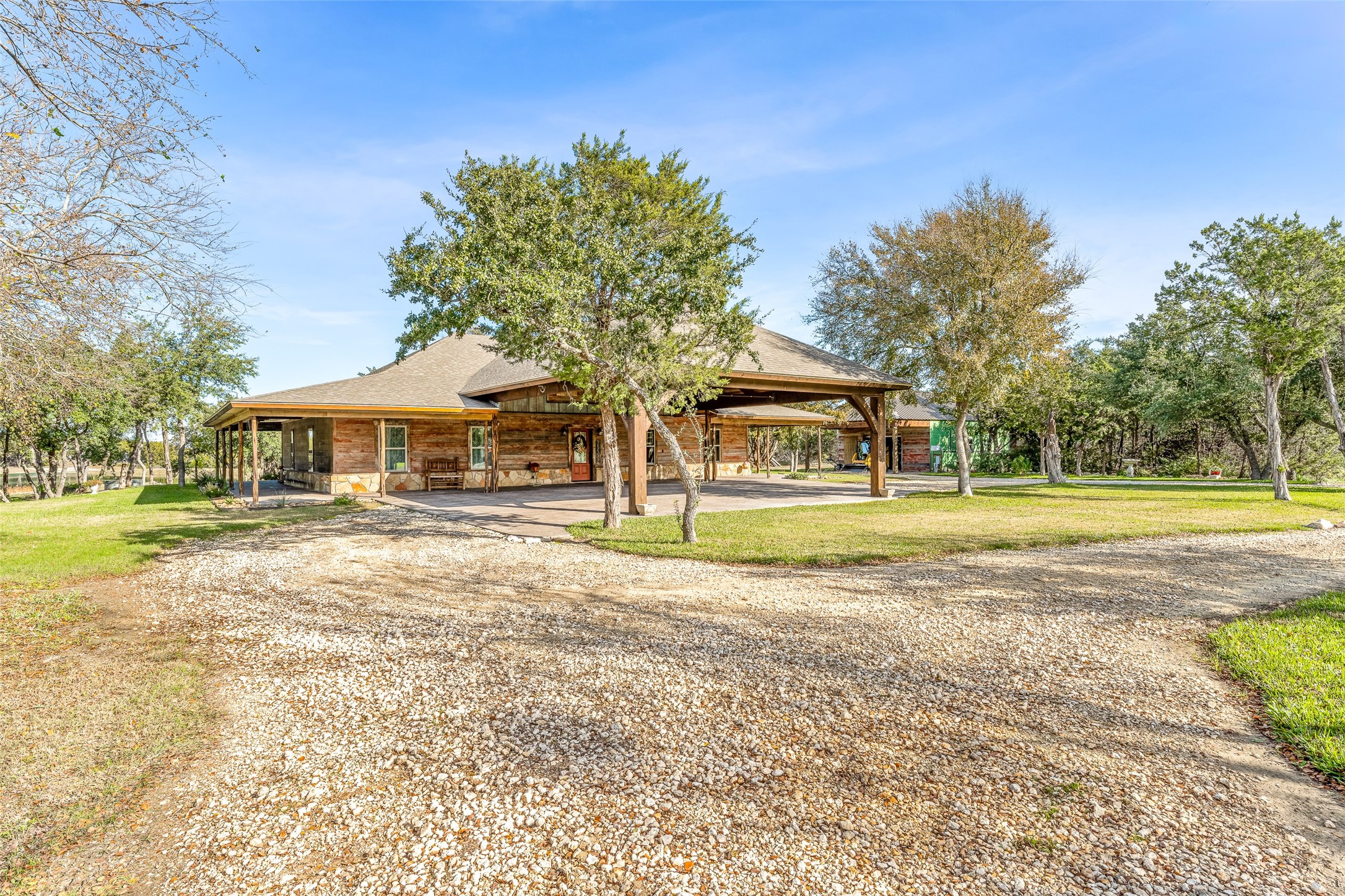 2113 County Road 2012 Glen Rose TX 76058
