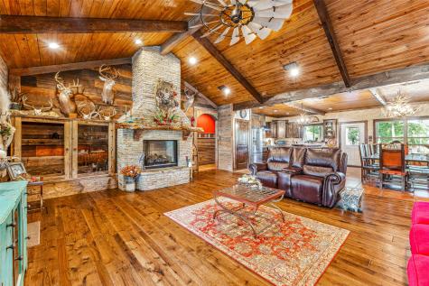 2113 County Road 2012 Glen Rose TX 76058