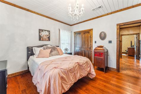 2113 County Road 2012 Glen Rose TX 76058