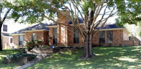 555 Renee Lane Desoto TX 75115