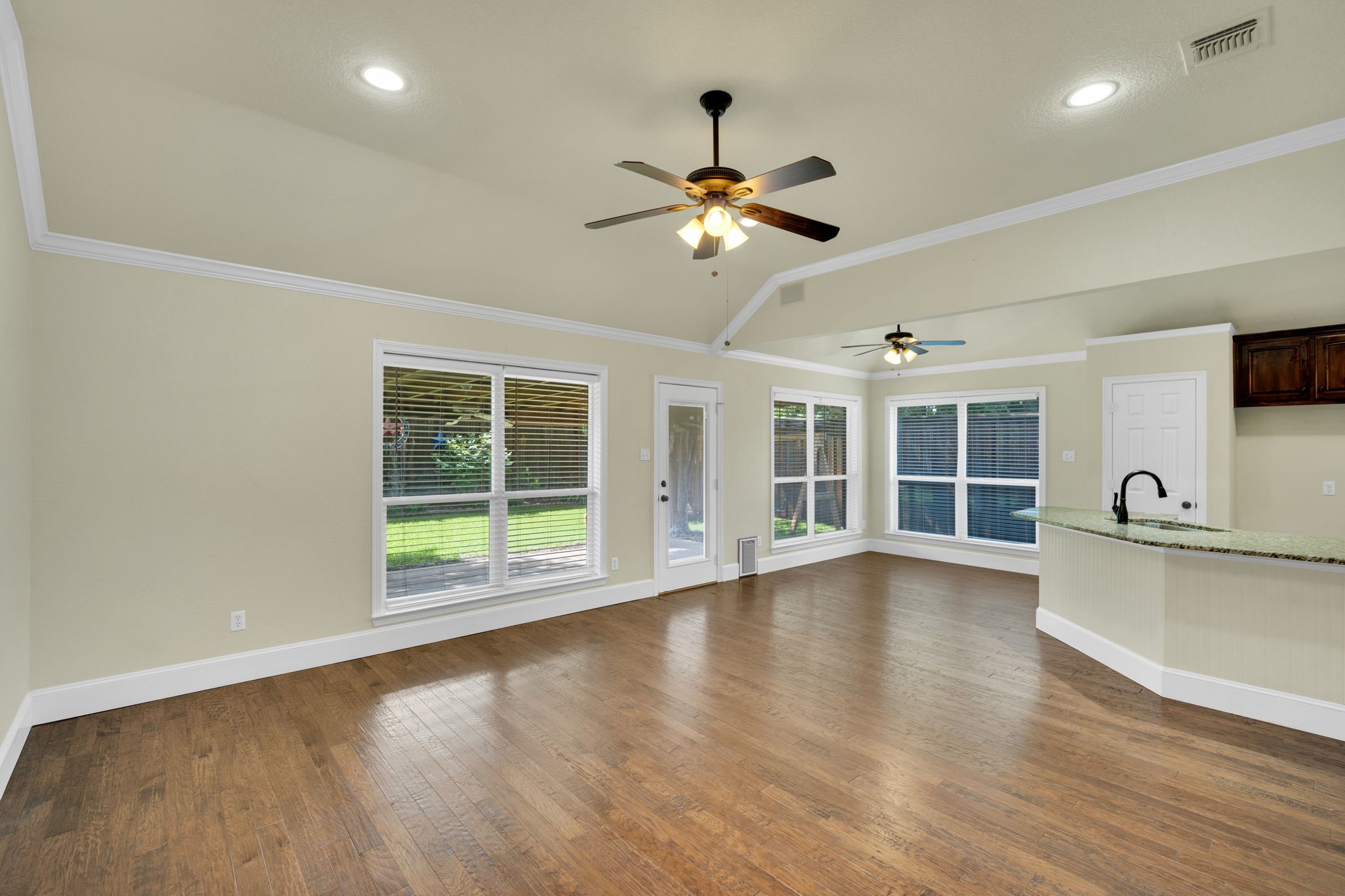 1631 Ross Drive Midlothian TX 76065