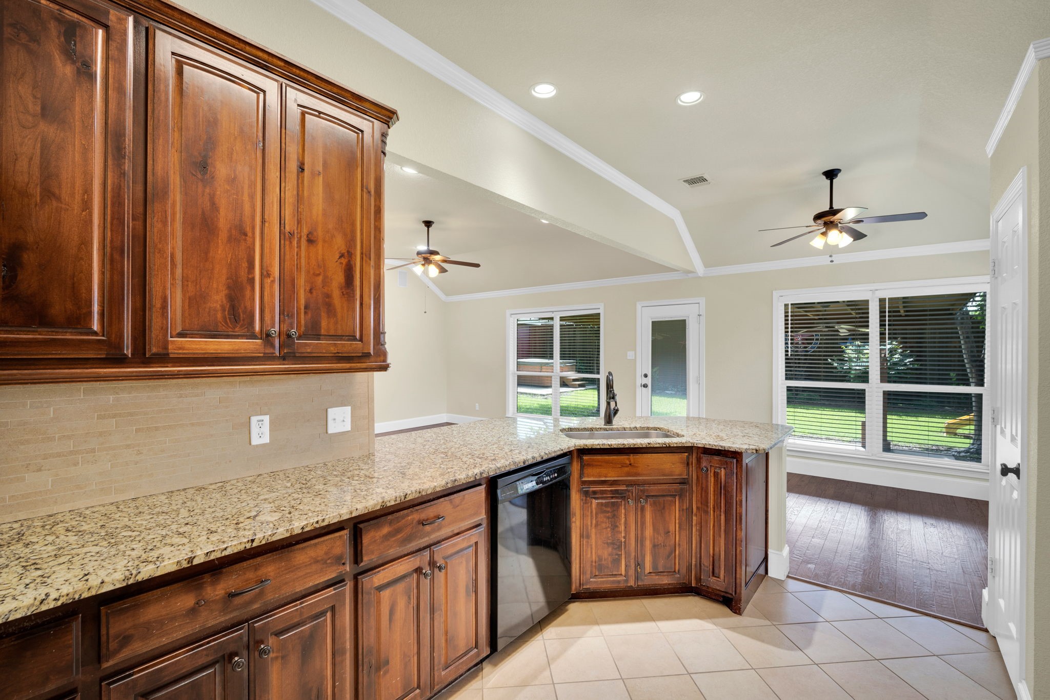 1631 Ross Drive Midlothian TX 76065