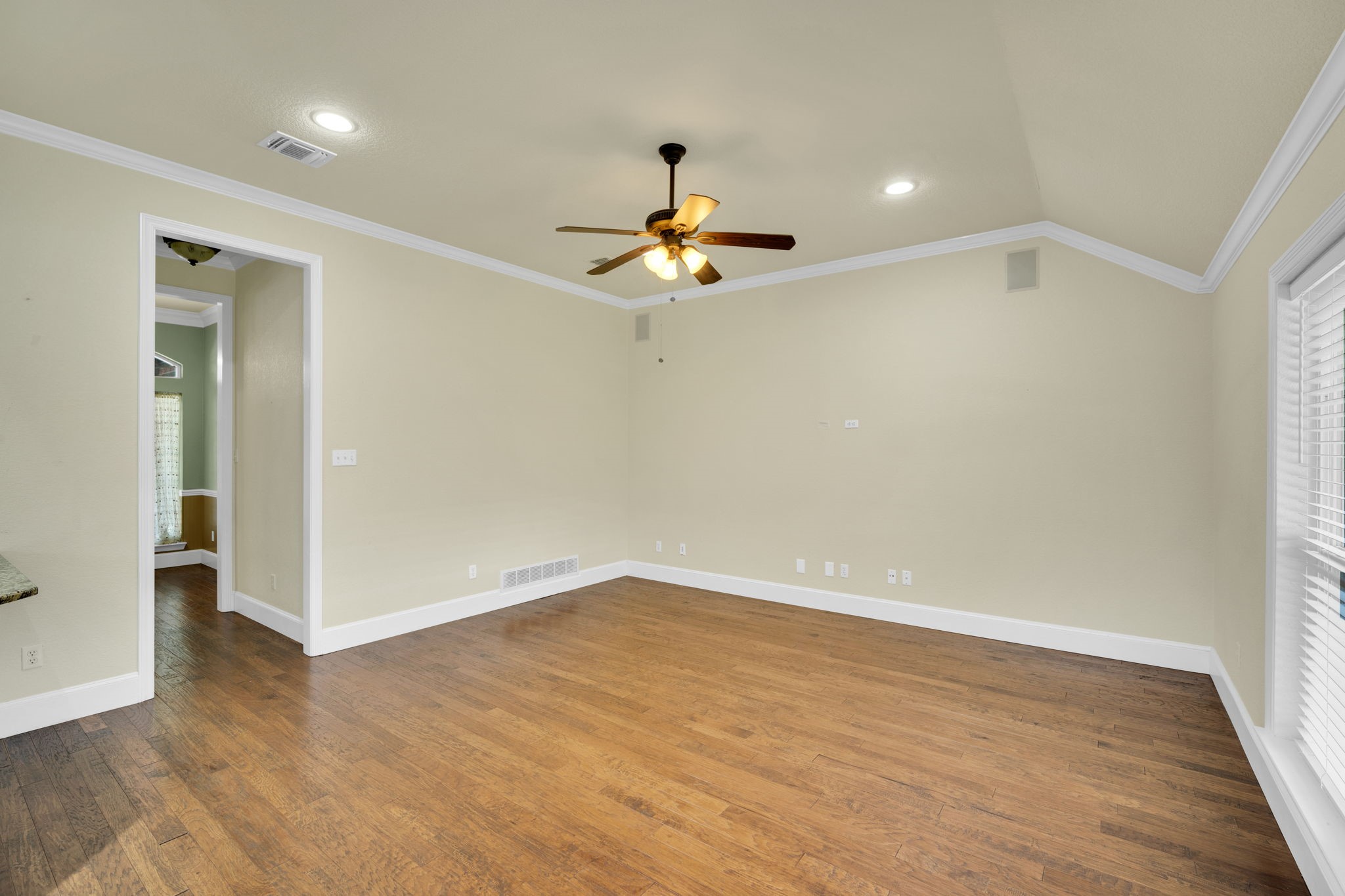 1631 Ross Drive Midlothian TX 76065