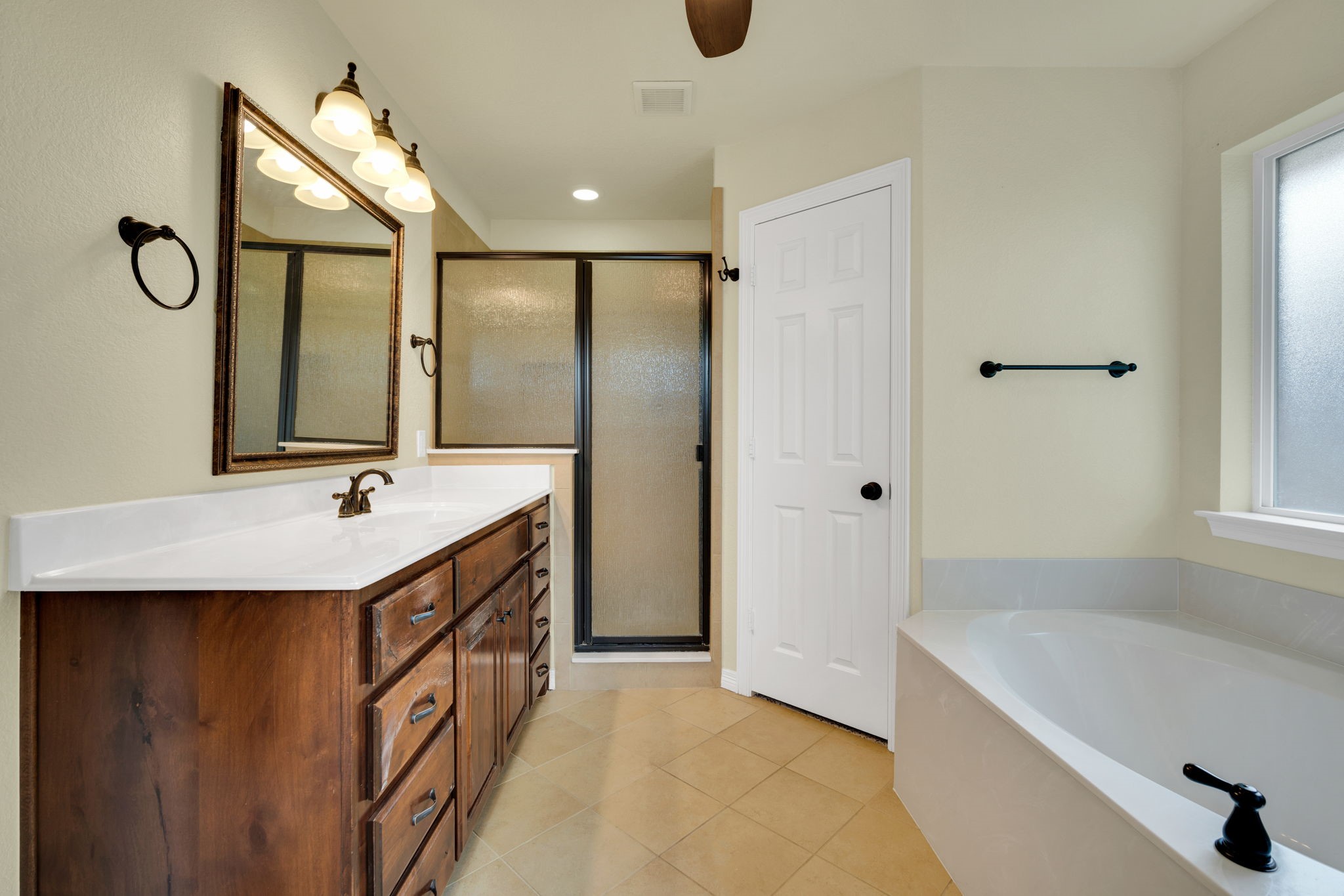 1631 Ross Drive Midlothian TX 76065
