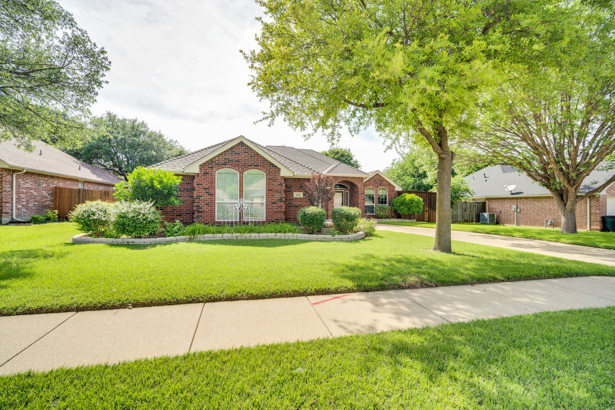 1631 Ross Drive Midlothian TX 76065